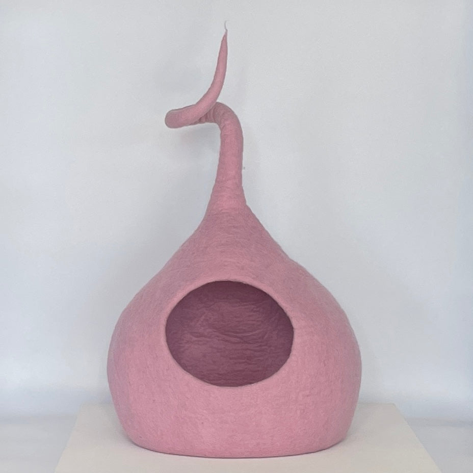 Kiss & Tail Collection | All Natural Premium Cat Bed