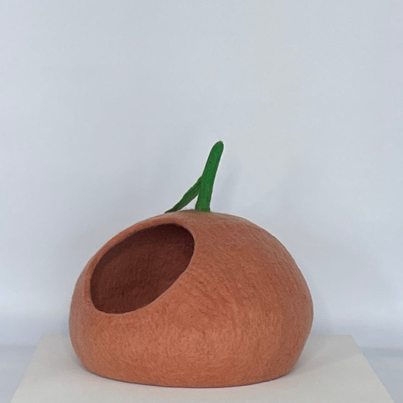Kiss & Tail Collection | All Natural Premium Cat Bed